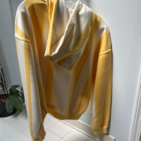 Nike Yellow and White Hoodie Relaxed Fit Sweatshirt - Picture 2 of 3